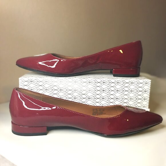 CALVIN KLEIN "Arline" Patent Leather Flats Size 8 NEW!!! - Picture 3 of 13